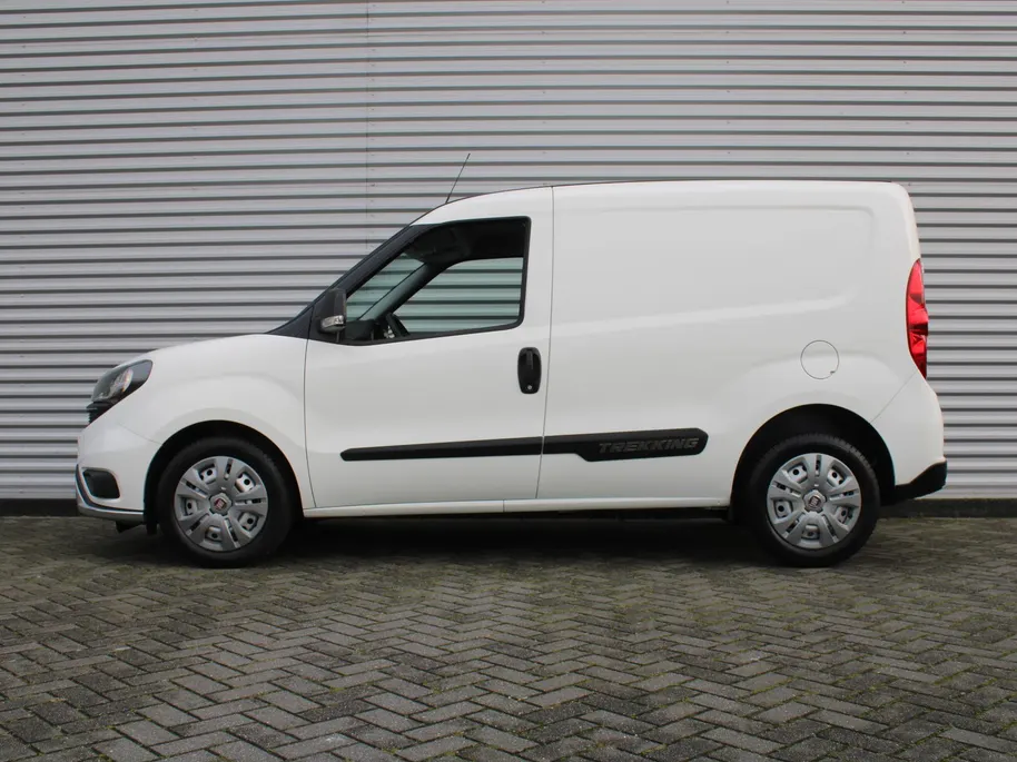 Fiat Doblò Cargo 1.6 MJ L1H1 S Trekking | Navi | Cruise | Airco | Parkeersensoren achter | Apple Carplay/Android Auto |