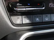 Mazda CX-80 2.5 e-SkyActiv PHEV Homura Plus | Trekhaak | Stuur-/stoelverwarming + ventilatie | 360 Camera | Schuifdak | Elek. stoelverst. | 20' LM | Leer | 7-zits |
