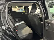 Renault Clio 90PK TCe GPF Evolution | 1e eigenaar | Navi | Parkeersensoren | Apple CarPlay/Android Auto | Licht & Regen Sensor | Digital Cockpit | Airco | Full LED |