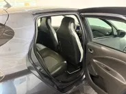 Renault ZOE R135 Intens 52 kWh Automaat | Navi | Camera | Cruise Control | Parkeersensoren | Apple CarPlay/Android Auto | Climate Control | Lichtmetalen Velgen | Digital Cockpit | Licht & Regen Sensor |