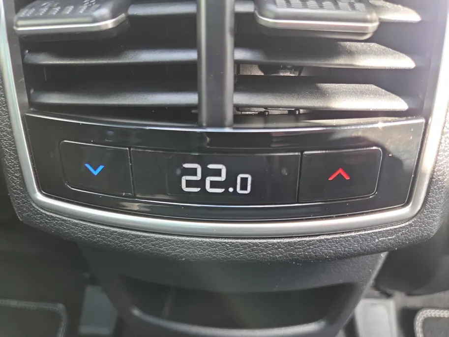 Kia Sportage 1.6 T-GDi Plug-in Hybrid AWD GT-Line | Zeer compleet | Trekhaak | Elektrische achterklep | Panoramadak | Fabrieksgarantie t/m  11-05-2030 + 3x 1 jaar* | NAP
