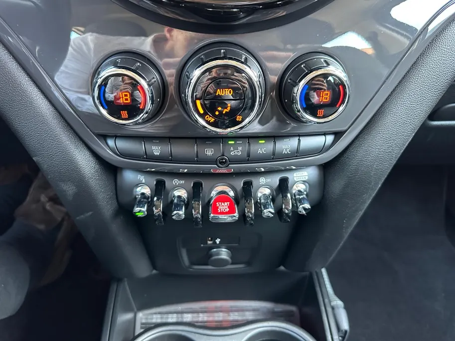 MINI Countryman 1.5 Cooper Chili | Harman & Kardon | Elektrische Stoelverstelling | Automatische Achterklep | Camera | Navi | Parkeersensoren | Cruise & Climate Control | 12 Maanden BOVAG Garantie