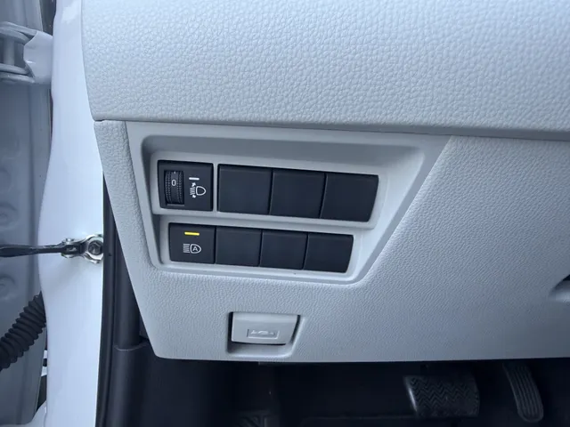 Toyota Yaris 1.5i Executive | Trekhaak | 7800 km |