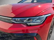Volkswagen Golf 1.5 eTSI 150pk DSG R-Line Edition · Panoramadak · Apple/Android Car Play · Camera + Parkeersensoren · Garantie t/m 28-07-2030 of 100000km.