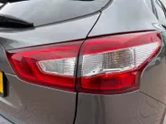 Nissan QASHQAI 1.2 Tekna *Automaat*Navi+360Camera*Climate Control*Stoelverwarming*Panoramadak*Trekhaak*LM.Velgen*Lederen bekleding*Zeer nette auto!