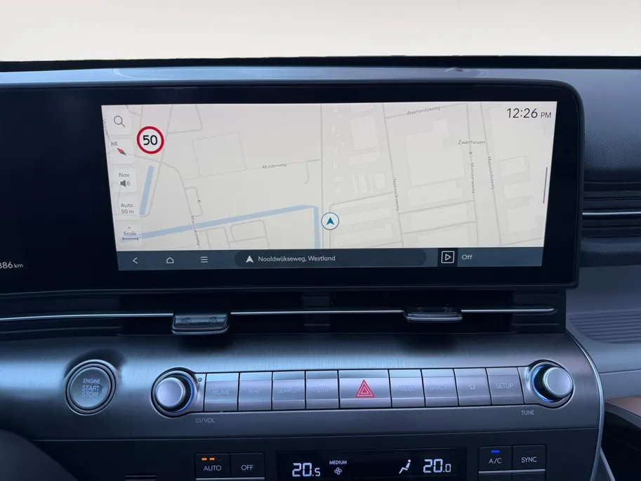 Hyundai Kona 1.6 GDI HEV Premium Sky | Schuif-/ kanteldak | Navigatie | Stoelverwarming & verkoeling | 360 camera | Apple Carplay/ Android auto | DEALER AUTO