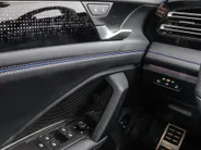 Volkswagen Tiguan 1.5 eHybrid 272pk DSG R-Line Business · Trekhaak · Panoramadak · Dodehoeksensoren · Apple/Android Car Play · Camera · Garantie t/m 23-08-2028 of 100.000km