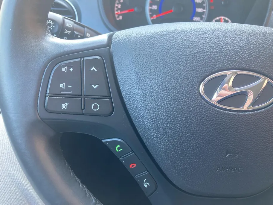 Hyundai i10 1.0i Premium | Stoel- stuurverwarming | Navi | PDC