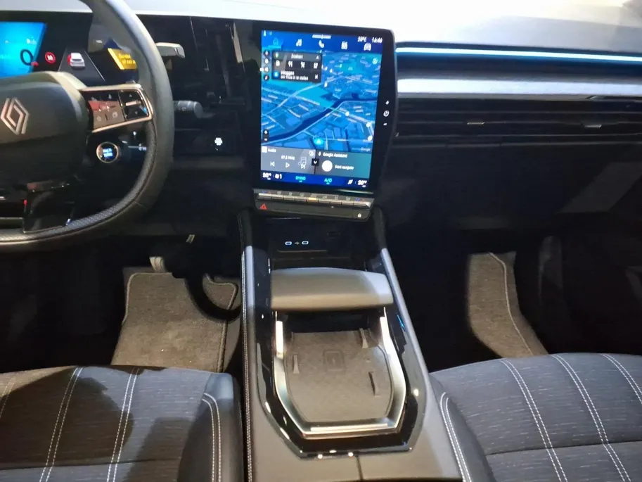 Renault Austral 1.2 E-Tech full hybrid 200 techno | Clima | Carplay | Navigatie | Camera | PDC |