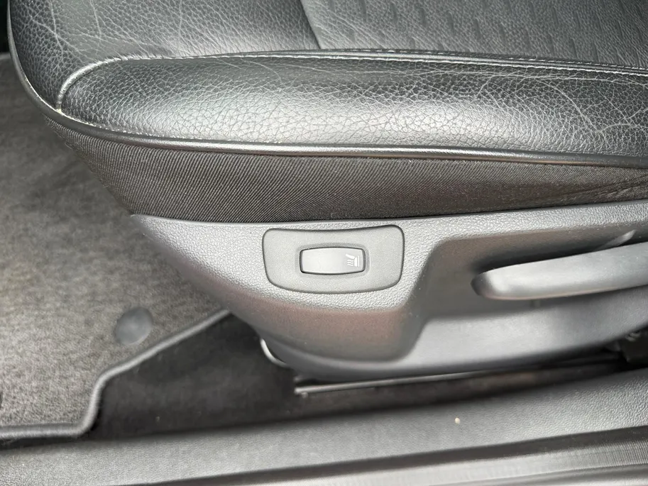 Renault Captur 0.9 TCe Edition One | Stoelverwarming | Navigatie | Bluetooth | Camera | Parkeersensoren | 1e Eigenaar | Lederen Bekleding | 12 Maanden BOVAG Garantie