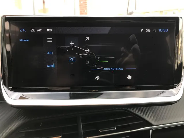 Peugeot 208 Allure PureTech 100pk