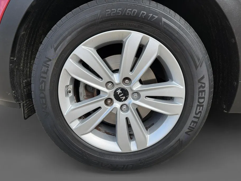 Kia Sportage 1.6 GDI First Edition Achteruitrijcamera | Parkeersensoren | Cruise control | Navi | LM Velgen |