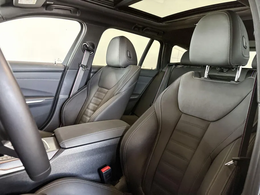BMW 3 Serie Touring 330e M Sport Edition Innovation Pack