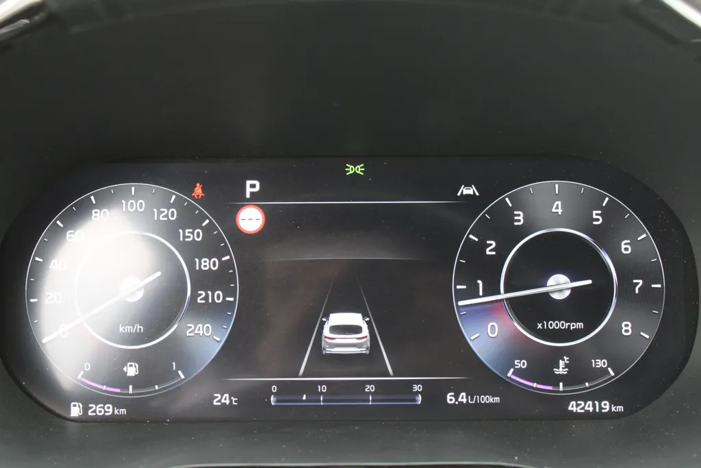Kia ProCeed 1.5 T-GDi DCT7 GT-Line | BTW Auto | Automaat | Trekhaak | Verwarmde sportstoelen | Camera | Dodehoek detectie | Telefoonlader | LED |