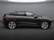 Audi Q4 Sportback e-tron 40 S edition 77 kWh 204pk · Camera · Sonos Audio · Keyless · Elek. Achterklep · Navigatie · Stoelverwarming · 20'' Inch ·