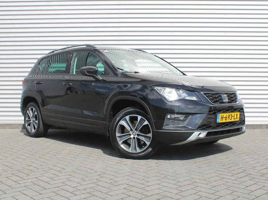 SEAT Ateca 1.0 EcoTSI Style | Navi | Clima | Elek. Trekhaak | Cruise adapt. | Elek. kofferklep | Camera | PDC | 17' LM | Stoelverwarming | Alcantara |