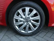 Mazda 2 Hybrid 1.5 Select | Trekhaak | Stuur-/stoelverwarming | Camera | HUD | Telefoonlader | Dodehoek detectie | Cruise adapt. | Clima | 16' LM |
