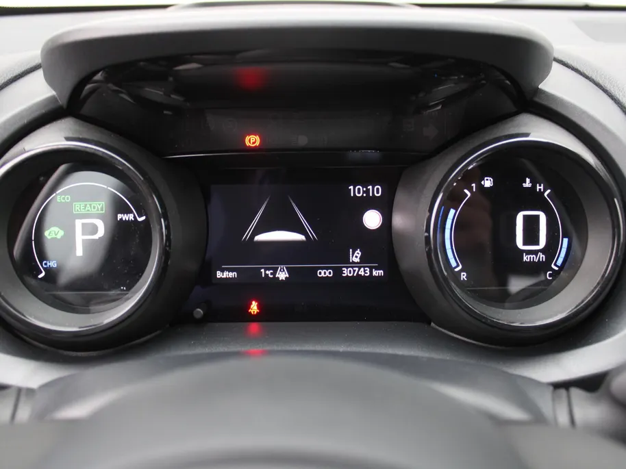 Mazda 2 Hybrid 1.5 Select | 16' LM | Stoel- & stuurverwarming | HUD | Camera | Dodehoek sensor |