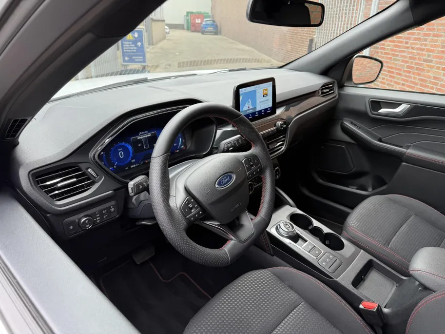 Ford Kuga 2.5 PHEV ST-Line-navi-winterpack-Frozen White