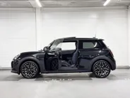 MINI Cooper 3-deurs C Favoured M