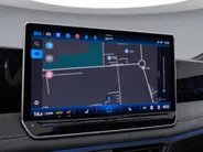 Volkswagen Tiguan 1.5 272pk DSG eHybrid R-Line Edition · Panoramadak · 360 Camera · Wegklapbare Trekhaak · Head-Up · Massage · 20'' Inch · Garantie t/m 22-06-2030 of 100.000km