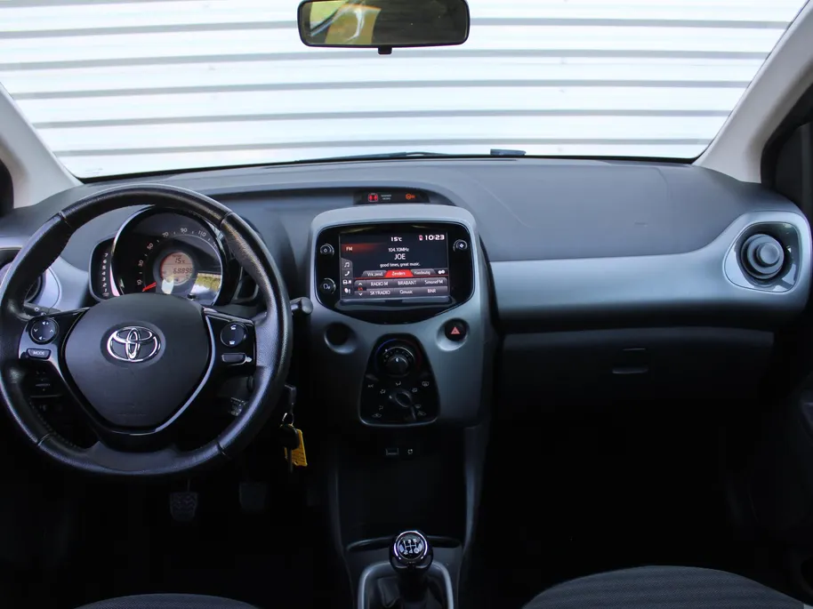 Toyota Aygo 1.0 VVT-i x-play limited | Camera | Elektrisch vouwdak | Android Auto/Apple Carplay | Airco | Cruise |