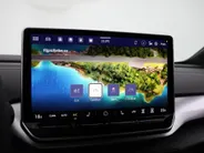 Volkswagen ID.4 Limited Edition 58 kWh accu 190 PK · Achteruitrijcamera · Draadloze telefoonlader · Trekhaak, elektrisch uitklapbaar · Voorraad OUTLET · Prijs is inclusief inruilpremie ·