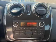 Dacia Logan MCV 0.9 TCe SL Royaal | Trekhaak | Parkeersensoren | Airco | Bluetooth | Cruise Control | Volledig Onderhouden | 12 Maanden BOVAG Garantie