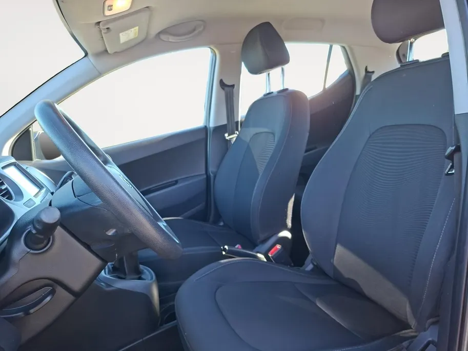 Hyundai i10 1.0i Comfort | Airco | Navigatie | Apple Carplay/Android Auto | Cruisecontrol | Bluetooth | Nieuwe APK | 12 Maanden BOVAG garantie |