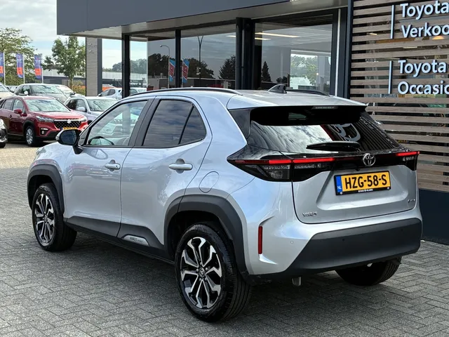 Toyota Yaris Cross 1.5 Hybr 130 Dynamic Comfort Pack | Stoelverw. | PDC V+A | Adapt. Cruise