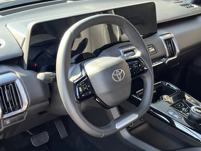 Toyota Urban Cruiser Executive 61 kWh