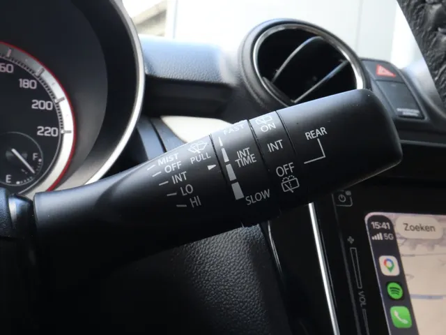 Suzuki Swift 1.2 Select Hybrid Adaptive Cruise | Carplay