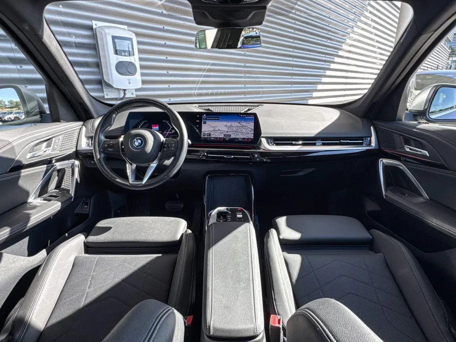 BMW iX1 xDrive30 Launch Edition 67 kWh