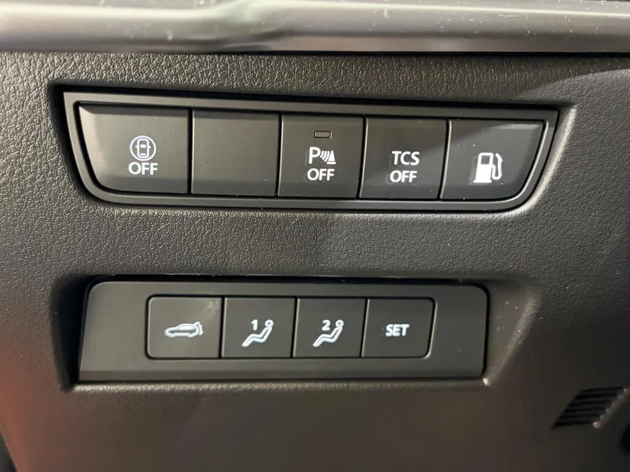Mazda CX-60 325PK e-SkyActiv PHEV Takumi Automaat | Trekhaak | Digital Cockpit | 360 Camera | Head-Up Display | Schuif/Kantel Dak | Stoel & Stuurwiel Verwarming | Apple Carplay/Android Auto | Adaptieve Cruise Control | Dode Hoek Detectie | Elektrische Achterklep |