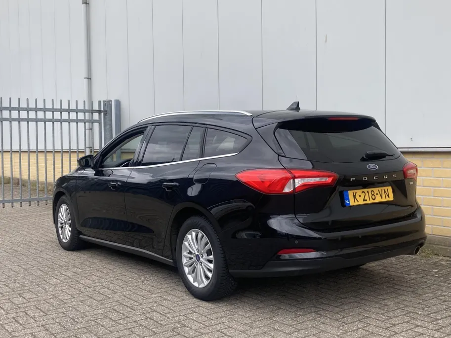 Ford Focus 1.0 EcoBoost Hybrid 125 pk Titanium X Wagon Navigatie - Apple Carplay/ Android Auto - Camera - Draadloos opladen telefoon - Elektrische achterklep