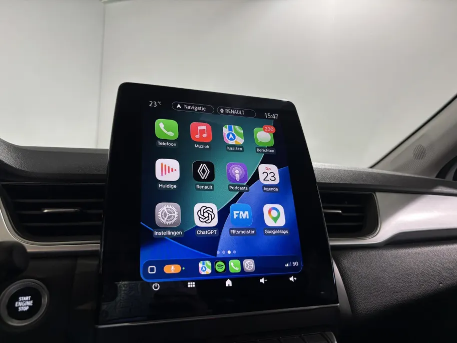 Renault Captur 90PK TCe Intens | 9,3' Navi | Camera | Climate Control | Parkeersensoren | Apple CarPlay/Android Auto | Cruise Control | Lichtmetalen Velgen | Armsteun | Full LED |