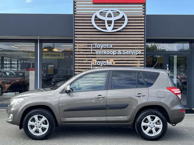 Toyota RAV4 2.0 VVTi Dynamic 2WD | Trekhaak