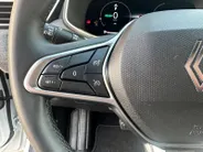 Renault Clio 1.6 E-Tech Full Hybrid 145 techno | Automaat | Navigatie | Apple Carplay & Android Auto | LMV | Cruise & Climate Control | Camera | Parkeersensoren | 12 Maanden BOVAG Garantie