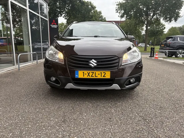 Suzuki S-Cross SX4 1.6 Exclusive | Panoramadak | All Seasons
