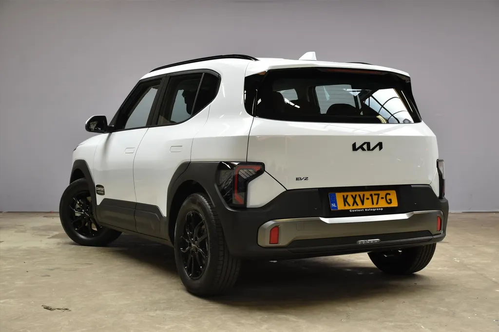 Kia EV2 61 kWh 135pk (5-zits) Air BLACK EDITION