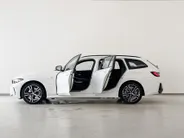BMW 3 Serie Touring 330e Comfort Pack M Sport Edition M Sportpakket