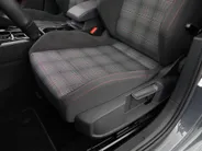 Volkswagen Golf 2.0 TSI 245pk DSG GTI · Panoramadak · Camera · Dodehoeksensoren · Matrix LED · Stuur- & Stoelverwarming · Keyless ·