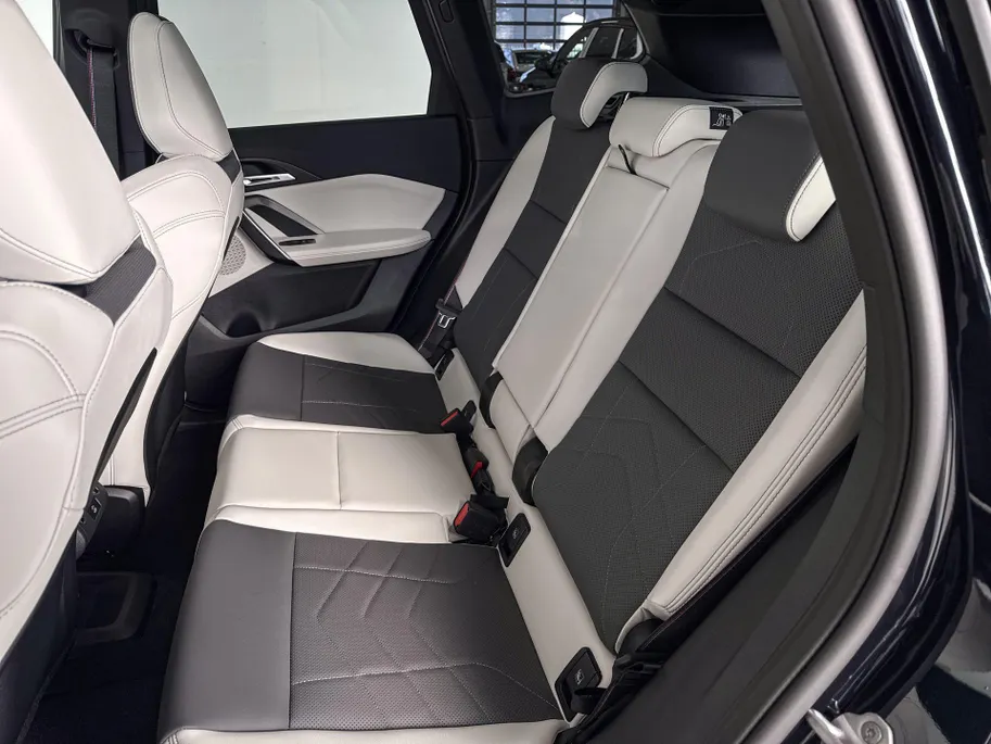 BMW iX1 eDrive20 67 kWh M Sport Edition
