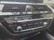 BMW 5 Serie Touring 530e xDrive M SPORT | Pano | Harman Kardon | 360 Camera | Head up | Elektrisch Wegklapbare Trekhaak | Voorstoelen verwarmd | Navigatie | Apple Carplay/Android Auto | Leer