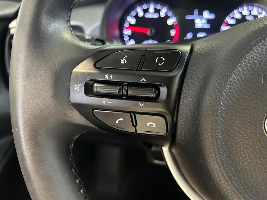 Kia Rio 1.0 TGDI ComfortPlusLine Navigator | Orginele Kilometerstand ! | Trekhaak Afneembaar 7- Polig | Apple Carplay / Android Auto | Navigatiesysteem | Parkeersensoren + Camera Achter | Airconditioning | Cruise Control
