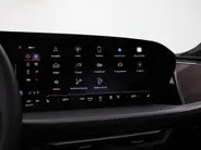 Audi Q5 Sportback 2.0 TFSI e-hybrid 367pk Quattro S edition Competition · Panoramadak · Inklap. Trekhaak · 360 Camera · Matrix LED · Elek. Stoelen · RS Carbon Styling Pack · Garantie t/m 10-12-2030 of 100.000km