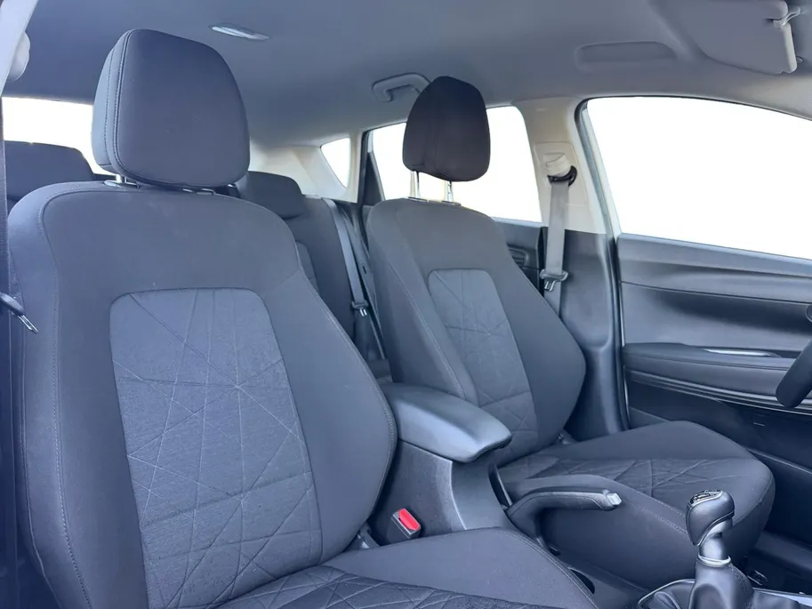 Hyundai Bayon 1.0 T-GDI Comfort | Navigatie | Apple Carplay & Android Auto | Achteruitrijcamera | Cruise control | Parkeersensoren achter | Lichtmetalen velgen |