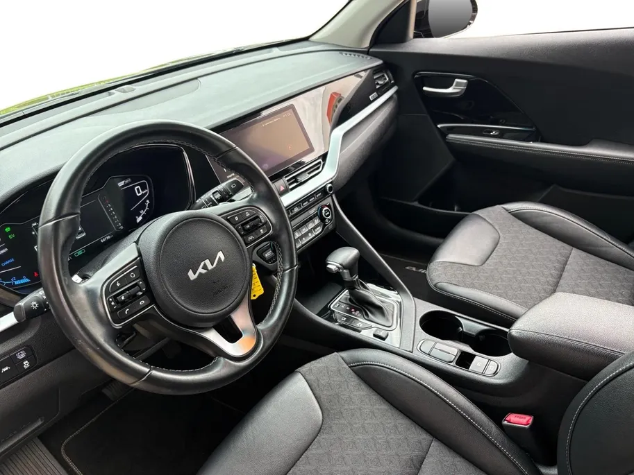 Kia Niro 1.6 GDi Hybrid DynamicLine | Navigatie | Apple Carplay / Android Auto | Climate Control | Achterruitrij Camera | Lichtmetalen Velgen |