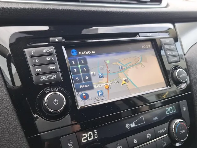 Nissan QASHQAI 1.2 115pk DIG-T XTRONIC N-Connecta | Trekhaak | Panoramadak | Navigatie | 360-Camera | Keyless
