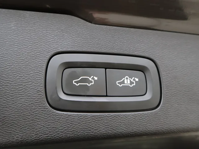 Volvo V60 Cross Country 2.0 B5 AWD Plus Bright | 360° camera | Harman/Kardon